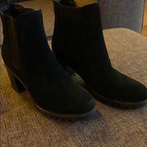 Uggs - Waterproof Booties